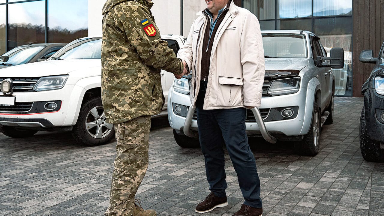 A powerful blow to the enemy: Hryhoriy Kozlovskyy hands over millions of hryvnias worth of equipment to the 45th Brigade